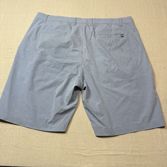 Travis Mathew Blue Performance Stretch Golf 10” Shorts Pockets Mens size 40 - Picture 2 of 7